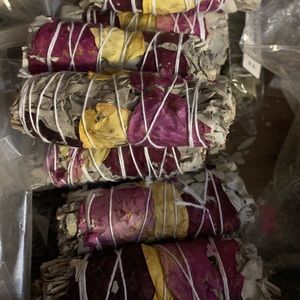Bundle of Love sage